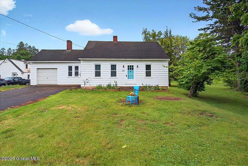 2nd image of 115 E 4th Avenue