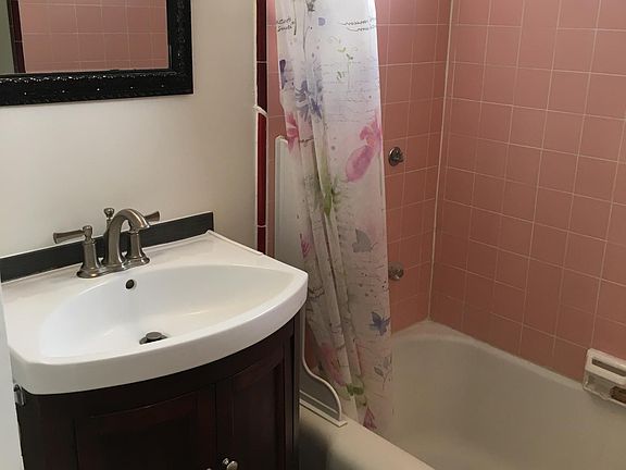 5th image of 12710 Gilmore Ave
