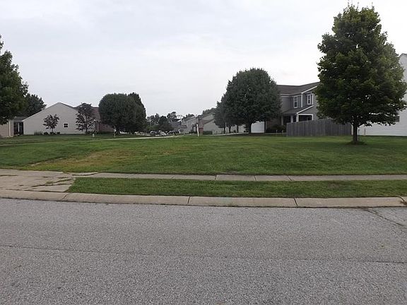 4th image of 3956 Towhees Dr