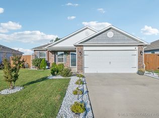 1912 S 12th St, Broken Arrow, OK 74012