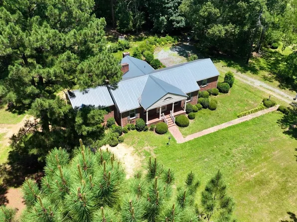 900 George P Road, Robbins, NC 27325