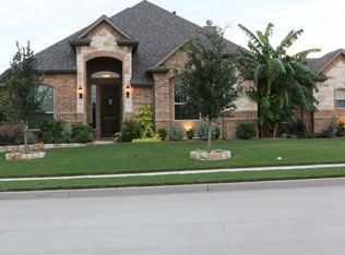 441 McFaddin Ln, Fort Worth, TX 76108