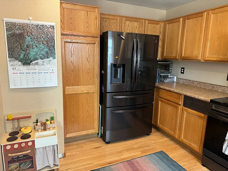 1312 Lambert Cir — Photo 4
