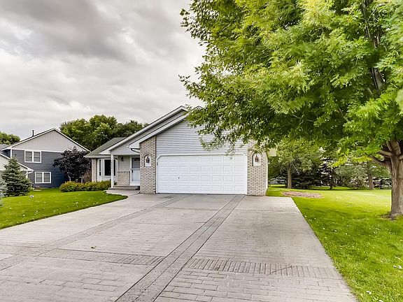 3rd image of 1144 Dawn Ln