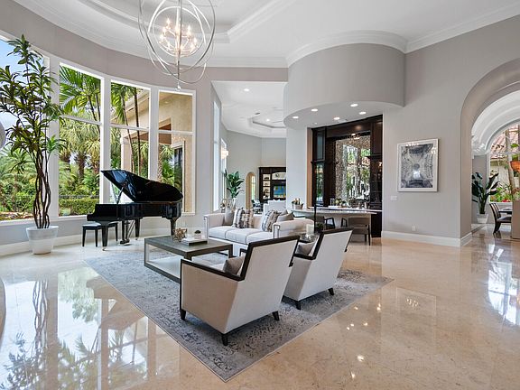 4th image of 119 Via Palacio Palm