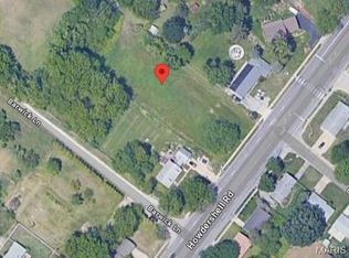 7275 Howdershell Rd, Hazelwood, MO 63042