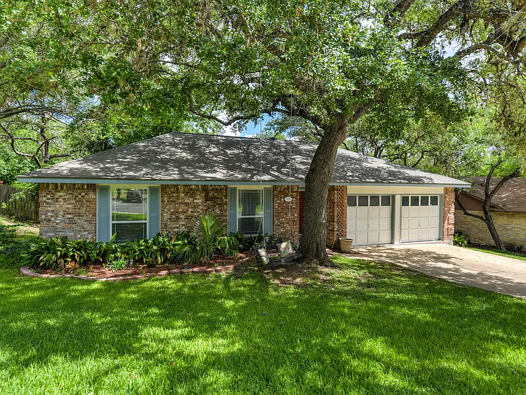 7839 Dove Flight St — Photo 1
