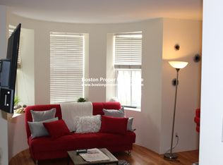 90 Saint Botolph St #4H, Boston, MA 02116