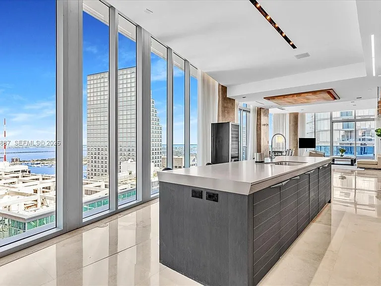 200 Biscayne Boulevard Way #Penthouse 5401 — Photo 12