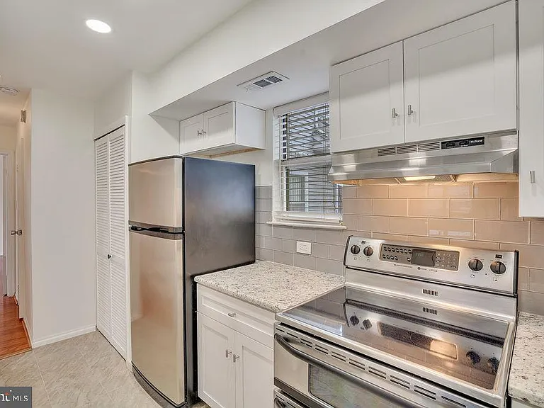 111 Park Pl — Photo 13