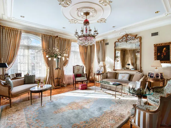 933 East 22nd Street image 3 of 22