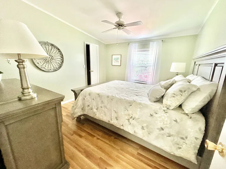 5492 Crane Feather Dr — Photo 23