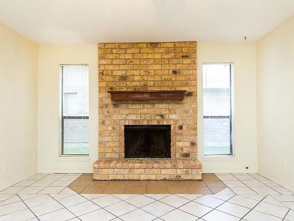 5th image of 6625 Rhine Dr #B