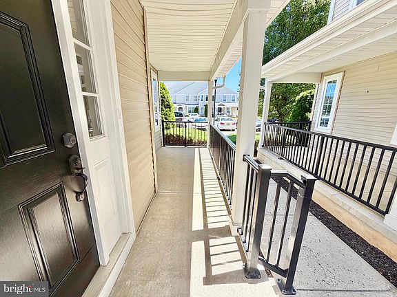 5th image of 2602 Lexington Mews