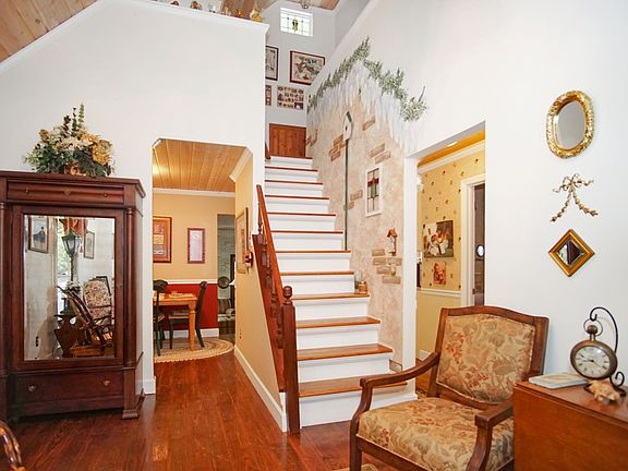 4th image of 503 Kingtown St
