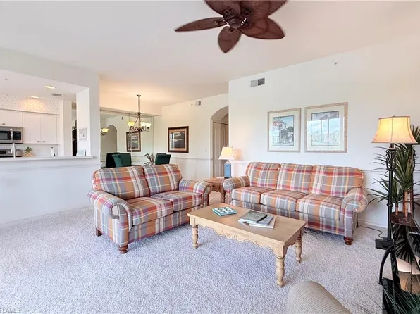 8505 Naples Heritage DR #133, NAPLES, FL 34112