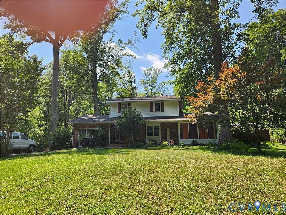 1st image of 816 N Lakeshore Dr