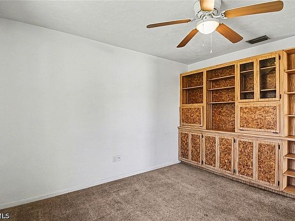 5th image of 1315 SE 33rd St