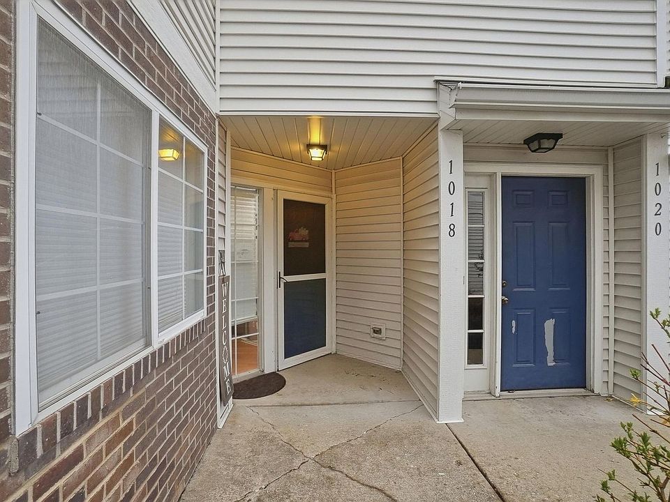 2nd image of 1018 E Wilson Ave #0