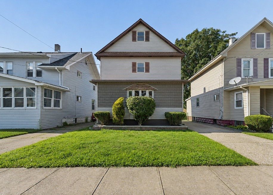 1st image of 1142 E 30th St