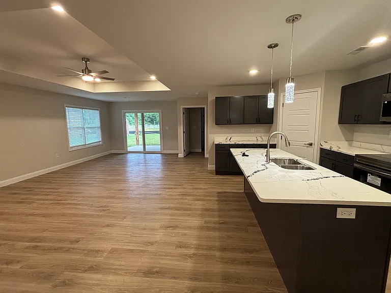 2935 Shadow Wood Ln — Photo 10