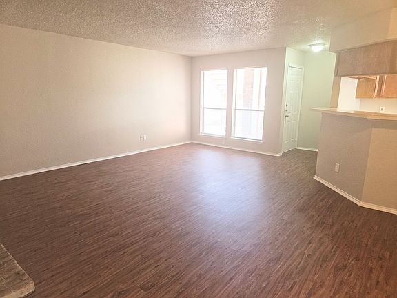 5th image of 5028 Winder Ct APT A