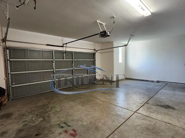 1038 Zanes Dr — Photo 21