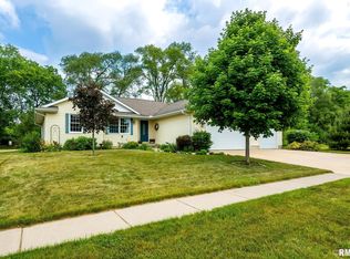 351 Greenview Ave, Colona, IL 61241