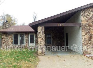 614 Kane Ct, Belleville, IL 62221