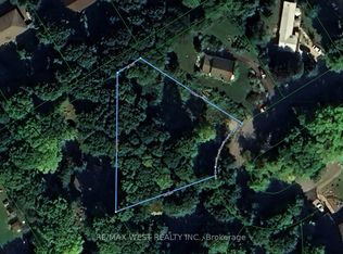 12 Lakeview Cres, Tiny, ON L9M 0B9