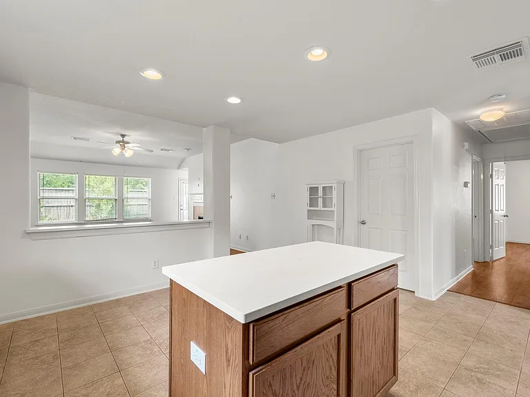3211 Falcon Trail Dr — Photo 15