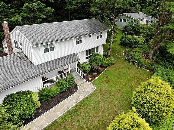 4th image of 2204 Van Cortlandt Cir