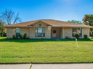 1212 Heather Ln, Angleton, TX 77515