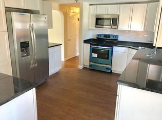 17 Sunnyside Ln, Milford, MA 01757