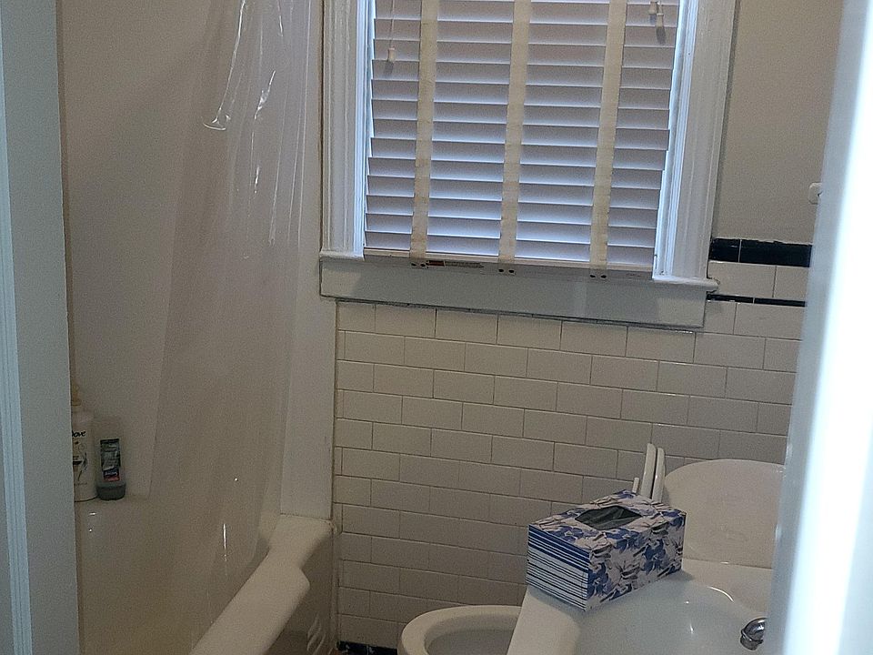 2nd image of 1237 Ten Oaks Rd APT 2