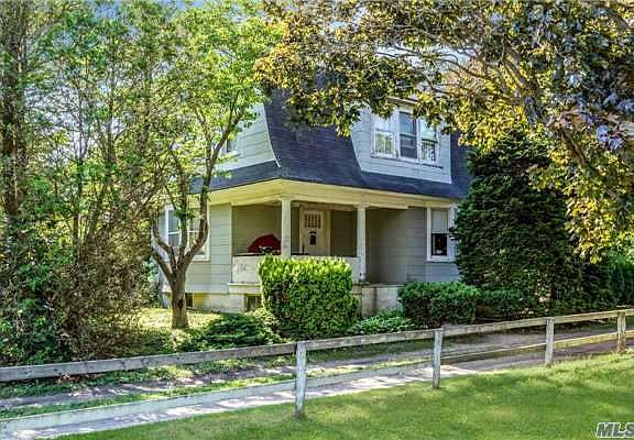 2nd image of 167 Amityville St