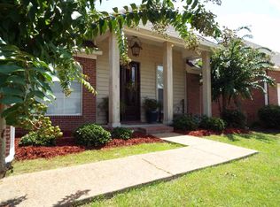 899 N Deerfield Dr, Canton, MS 39046