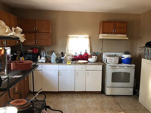 3rd image of 21637 W Myers Ave