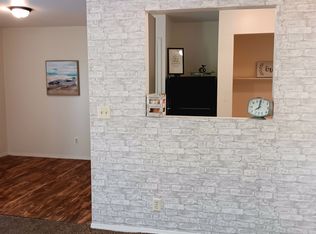 1021 3rd St #4, Osawatomie, KS 66064