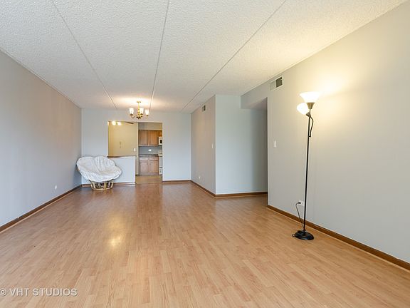 5th image of 9377 Landings Ln Unit 206