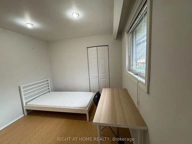 53 James Gray Dr #UPPER LEVEL — Photo 14