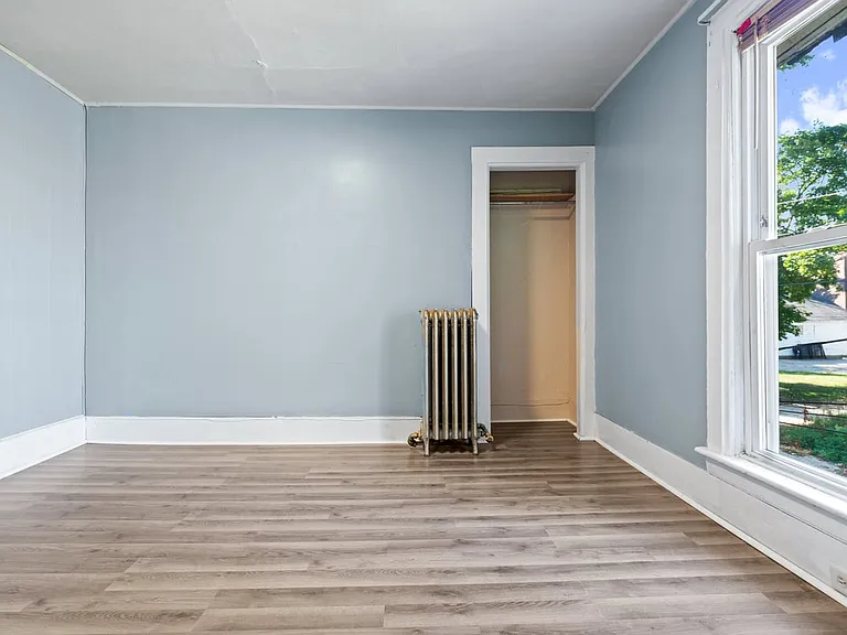 314 Spruce St E #3 — Photo 6