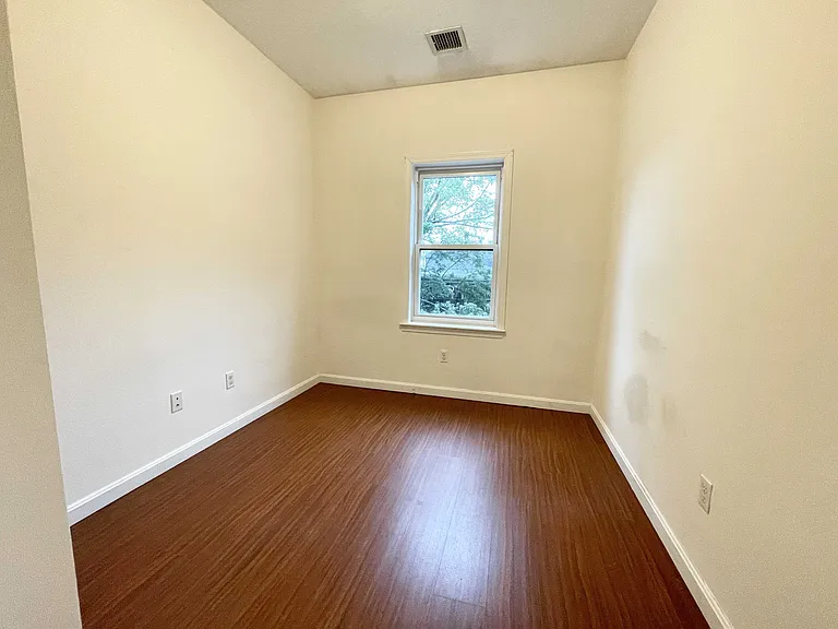 115A Hillside St — Photo 8