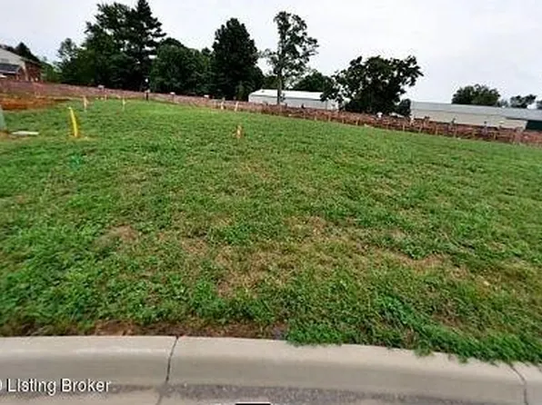 301 Kirkwood Glen Cir, Saint Matthews, KY 40207