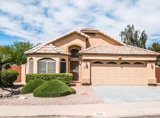 860 E Orchid Ln, Chandler, AZ 85225