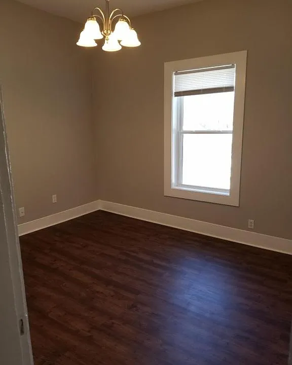 111 W Pearl St #3