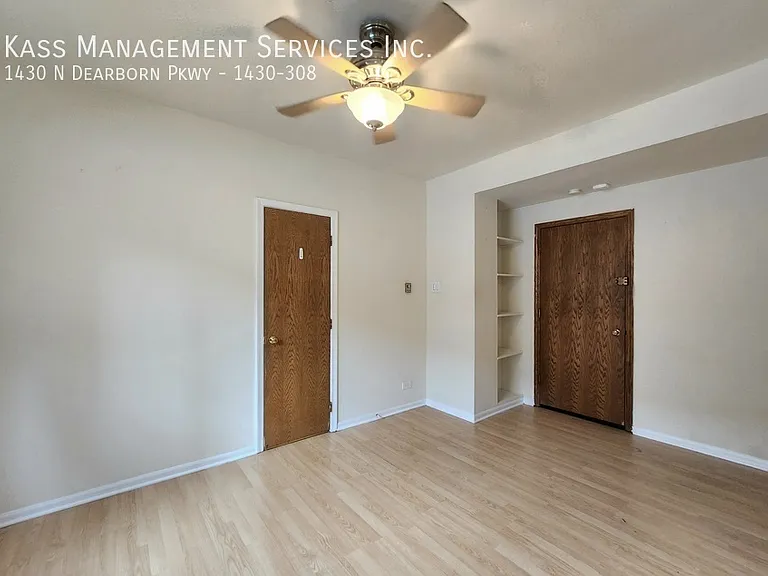 1430 N Dearborn Pkwy — Photo 41
