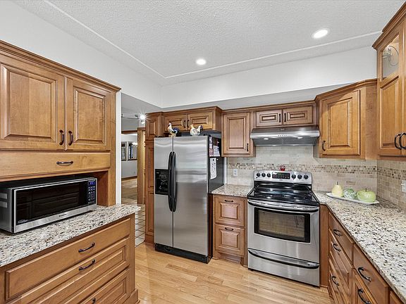 5th image of 8100 Wynnwood Rd