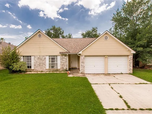 303 Queen Anne Dr, Slidell, LA 70460