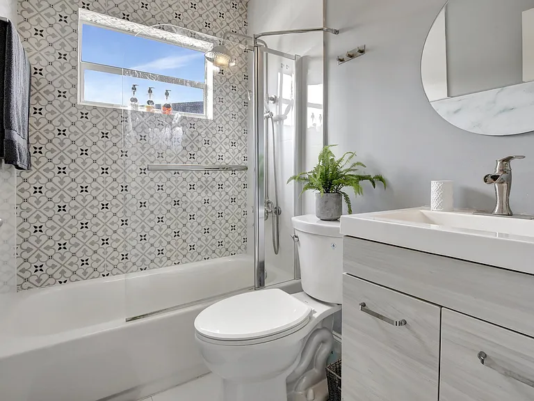 2270 Island Dr — Photo 30